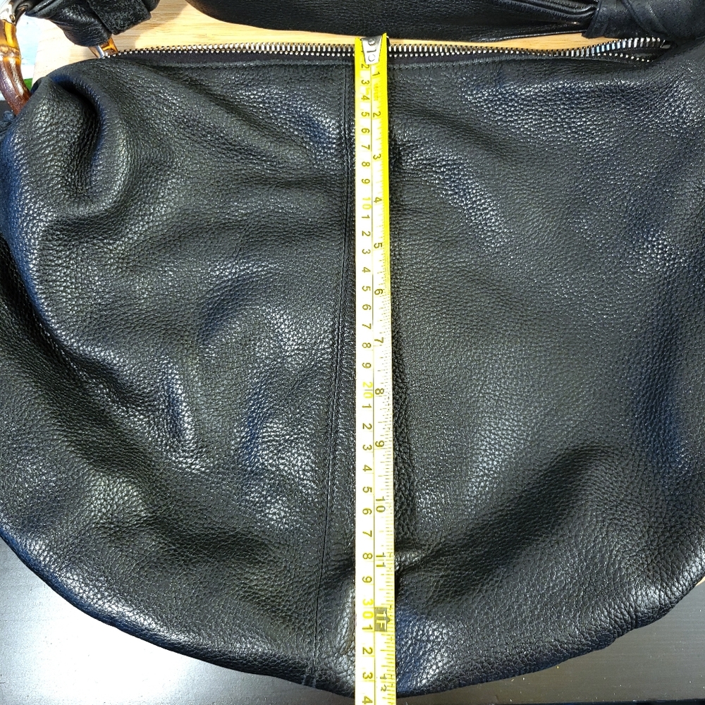 RARE Gucci Leather Bag with Bamboo and leather tassel detailing - Picture 10 of 16